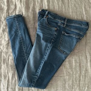 Gap True Skinny High Rise - Size 29 Tall
